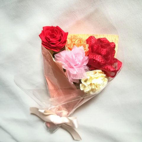 リボンフラワーの花束［mini］母の日 赤バラmix 母の日ギフトおすすめ
