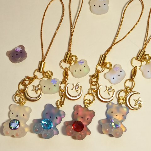 [レジン作品]オーロラマット加工のクマストラップ