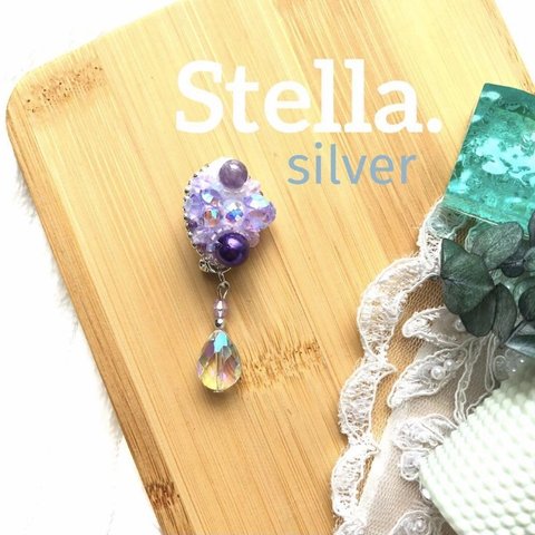 ビーズ刺繍ブローチ　紫陽花　silver