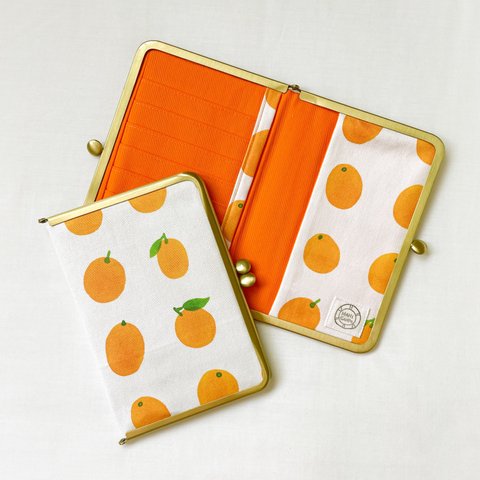 【金柑】オレンジ　帆布のがま口マルチケース　母子手帳ケース　お薬手帳ケース　通帳ケース
