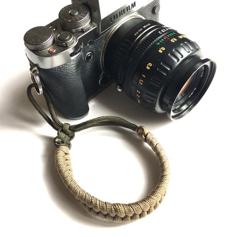 カメラストラップ　パラコード　Paracord Fishtail Camera Wrist Strap