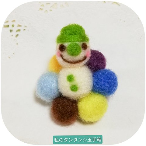 雪だるまブローチ　アクリルフェルト