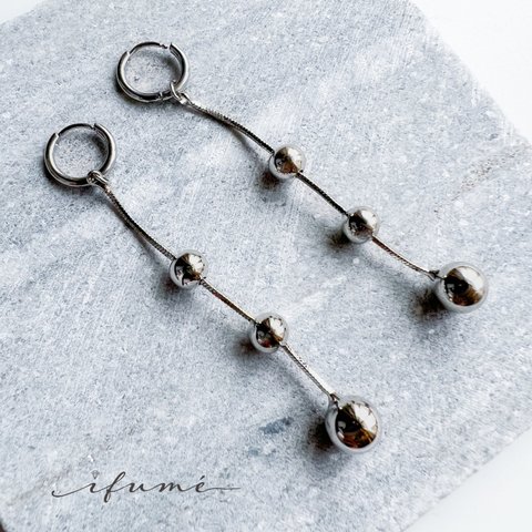 【ifumé】金属アレルギー対応！メタリックなトリプルボールピアス＆イヤリング