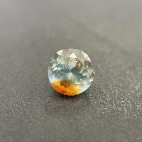 🎊SALE10%OFF214.マリ共和国産バイカラープレナイト 7.5mmラウンド 1.825ct   ¥14.000