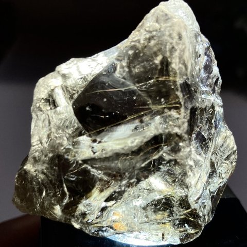 ルチル内包✨ レインボー スモーキークォーツ 　かち割り　水晶　原石