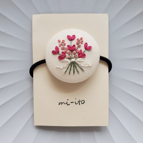 刺繍ヘアゴム or ブローチ🌷　no.1462 くるみボタン　 💛送料無料💛　