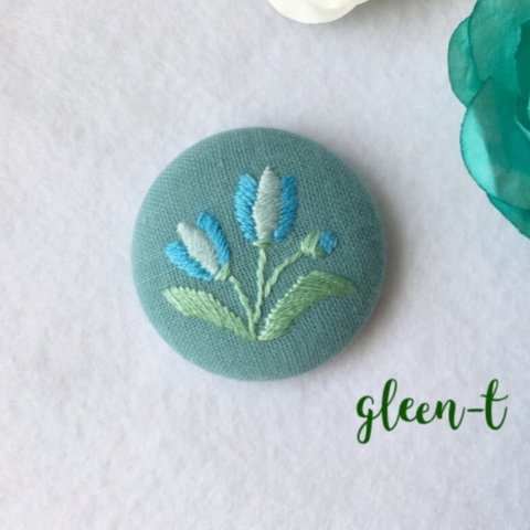 チューリップ🌷刺繍ブローチ(ヘアゴム可)