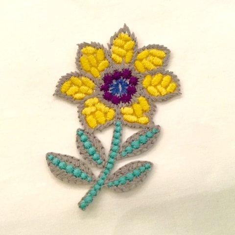 手刺繍風 お花ワッペン大(イエロー)[WA074]