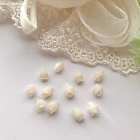 小さな花  穴なし　つぼみ　ローズ　ミニサイズ　パーツ  5 ホワイト