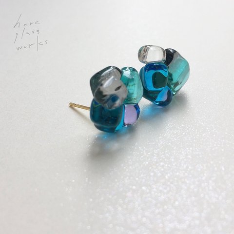 ガラスのピアス　ブルーミックス　アレルギー対応ピアス