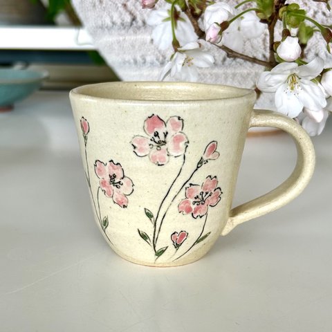 花のマグカップ　コーヒーカップ