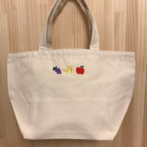 フルーツ3点セット刺繍キャンバストート