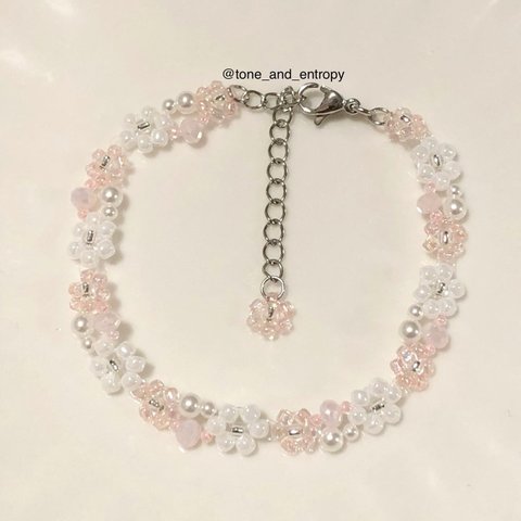 パールを散りばめたビーズブレスレット（パールピンク） / Pearl and beaded flowers bracelet