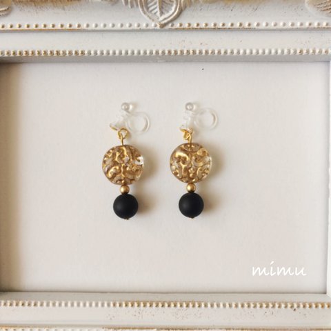 ヴィンテージ感のあるチェコヨーロピアンガラス×gold×black earring[ピアス]