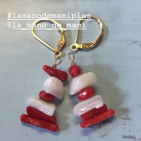 La_mano_de_mami + plus  all 14kgf red coral & mother of pearl pierce