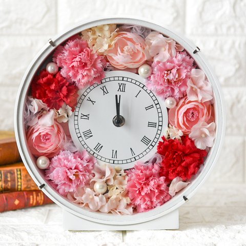 ピンク＆赤色のカーネーションとラナンキュラスが可愛い花時計 結婚祝いや両親贈呈品、還暦や特別な日のギフトにも最適✨