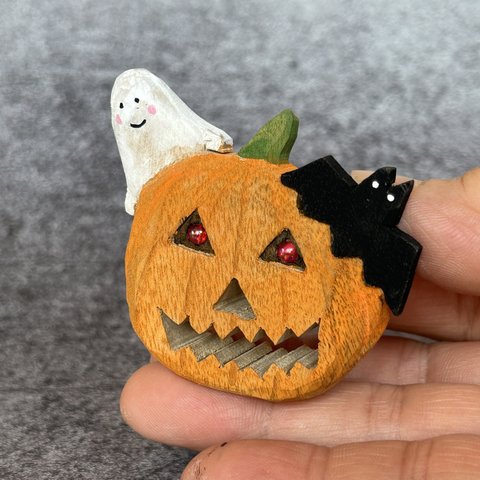 ハロウインのブローチ&置き物