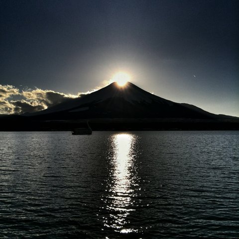 世界遺産 富士山 ダイヤモンド富士 縦　写真　A4又は2L版 額付き