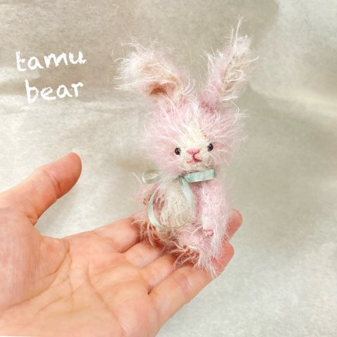 モヘア ピンクのハチワレちびウサちゃん ハンドメイド  テディベア Tamubear