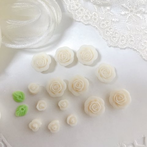 ホワイト　ハンドメイド パーツ    材料  薔薇  1