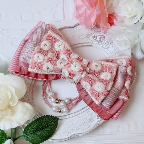 シロツメクサ刺繍リボン　桜カラーで春におすすめ❤︎  ピンクリボン　ラメグログランとフリルリボン　ミルフィーユみたいなリボン