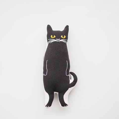 シッポのあるネコ　ヌイグルミ　黒猫