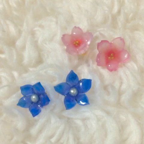  小さなお花のノンホールピアス