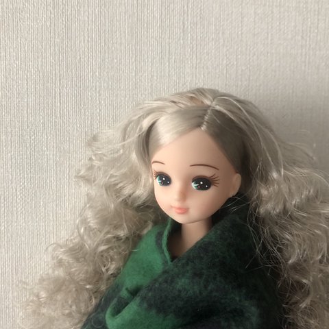 大人コーデ🍃ふわふわグリーンストール🧣