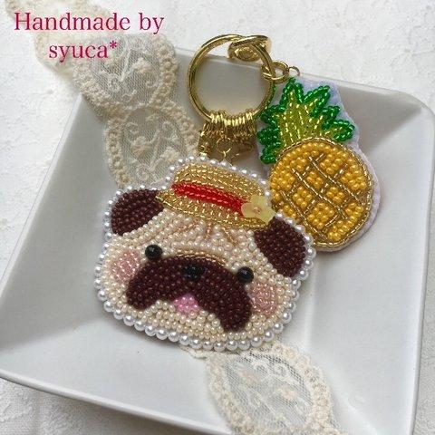 【soldout】パグちゃんsummerキラキラビーズ刺繍バッグチャーム