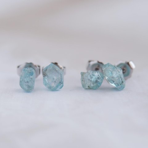 pierce”petit series” 『Blue Zircon』天然石 原石アクセサリー