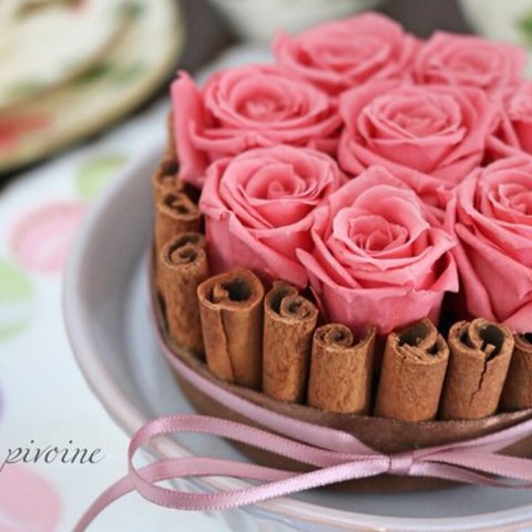 【ギフトラッピング無料】Tarte à la rose〜ローズタルト〜花器付き/プリザーブドフラワー