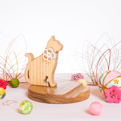 【新春】ネコの木製スマホスタンド