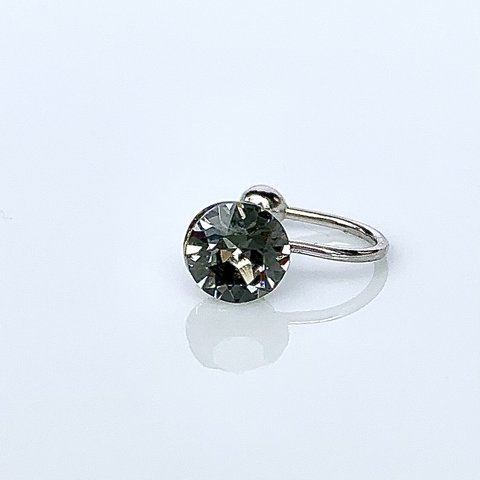 Minette☆イヤーカフ イヤカフ(ノンホールピアス)-553         ❤︎ SWAROVSKI を使用 ❤︎