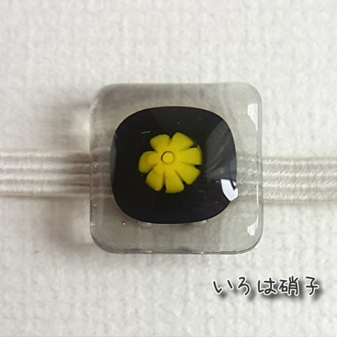黄色の花×クリアグレー　帯留め　再2