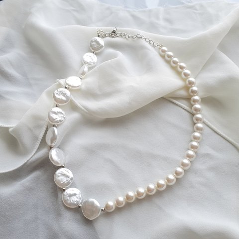 white perl necklace