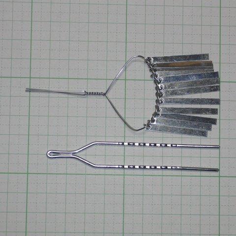 簪パーツ★12枚ビラと3寸足セット