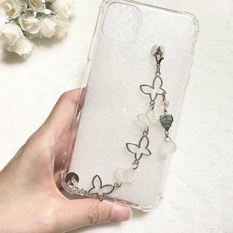 連なる 蝶々 が 可愛い ♡ キーリングハンガー スマホチェーン スマホチャーム ☆強力な 両面テープ で 貼り付ける タイプなので iPhone も Android もOK♪