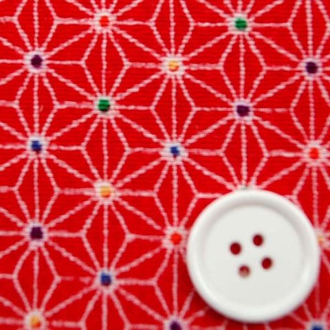 レーヨンちりめん　日本の伝統柄　麻の葉　赤色 　【ハンドメイドのための小さな布】　0643-53
