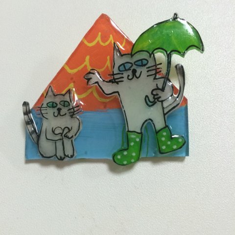 雨降りのお迎え ねこブローチ