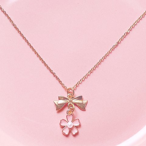 可愛いネックレス♡桜　私ロリ　和風ロリータ　花　リボン　ゴールド　アクセサリー　かわいい　ロリータ　ロリィタ　ガーリー　フレンチガーリー　韓国　甘ロリ　45cm 60cm 量産型　推しカラー　春