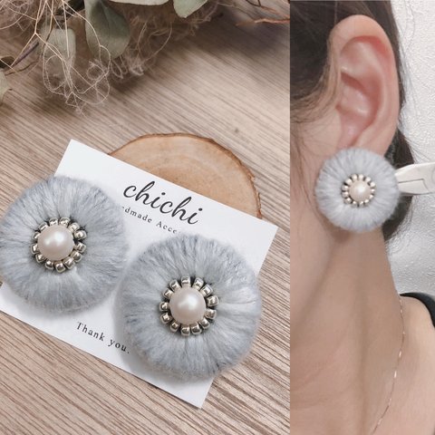 ビーズ刺繍　ハンドメイド　モヘアピアス