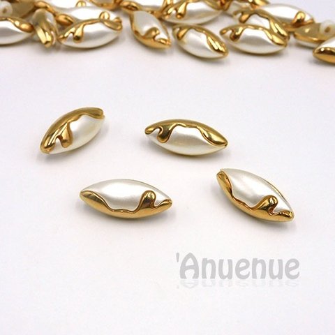 シャンクボタン 25.5 x 10.5mm【Almond / Pearl x Gold 】4個