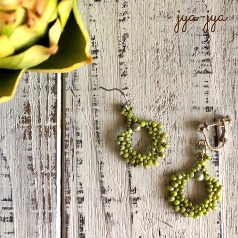 yellow green Glass beads ＊イヤリング/ピアス - s