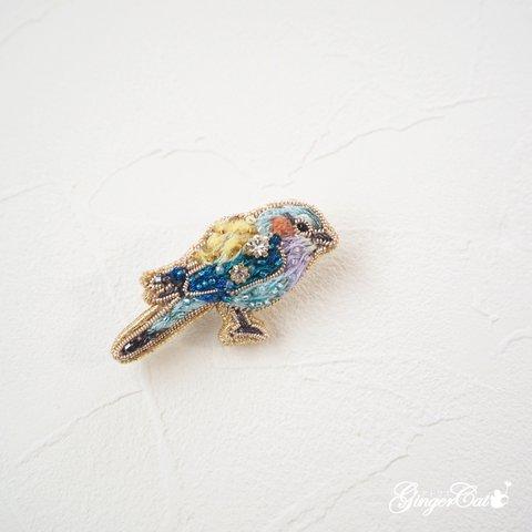 《アフリカの鳥》ライラックニシブッポウソウのブローチ【オートクチュール刺繡】