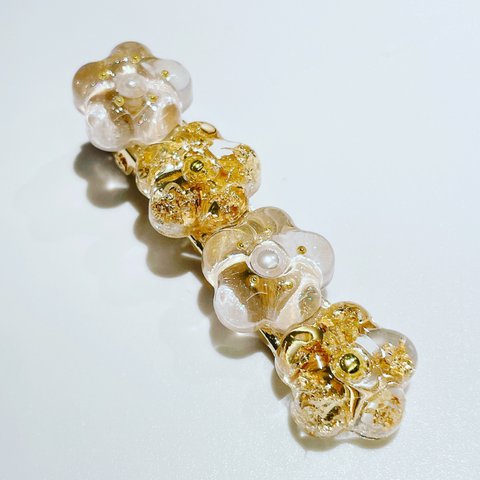 【0045】handmade ヘアクリップ　お花のクリップ　キラキラ　ゴールド