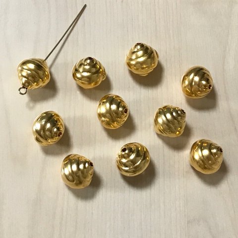 ●15㎜● GOLD SMOOTH ESCARGOT DESIGN BEADS