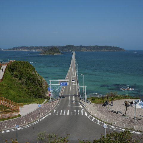 山口県の角島大橋