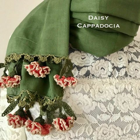 立体刺繍の花つき　コットンストール　グリーン＆カーネーション