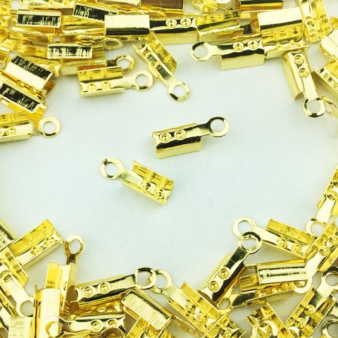 送料無料　カシメ　紐留め　150個　幅3mm　ゴールド　金色　アクセサリー ネックレス パーツ ヒモ留め 留め具　（AP0093）