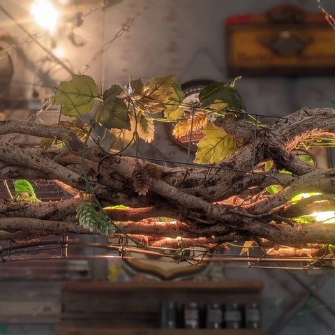 大自然の恵みの木製シェイドランプ 4連ウッドランプ ハンギング式間接照明 ペンダントランプ 